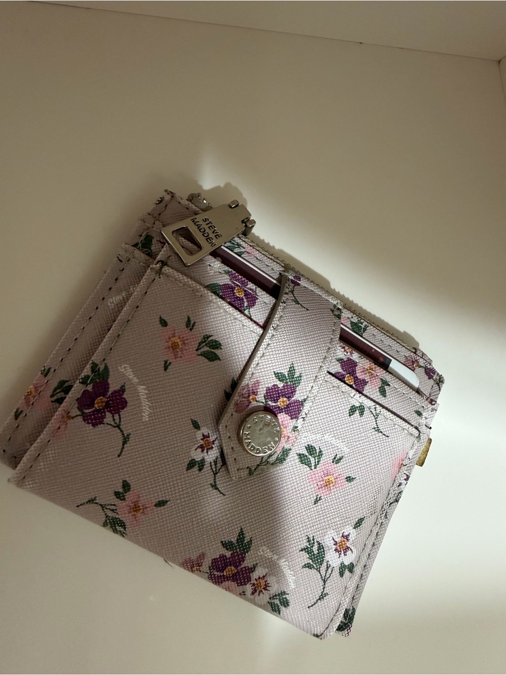 Steve Madden Floral Compact Wallet - Light Pink